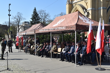 kliknięcie spowoduje wyświetlenie powiększonego zdjęcia