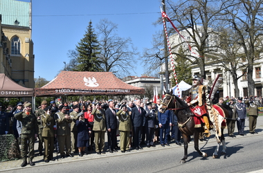 kliknięcie spowoduje wyświetlenie powiększonego zdjęcia